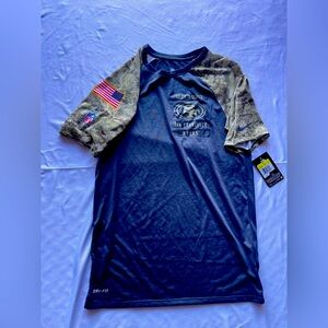 New San Francisco 49ers salute to service shirt USA Nike size small